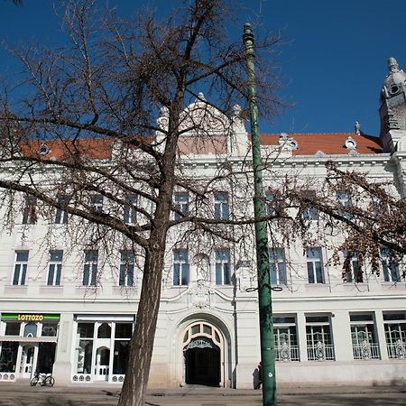 Szechenyi Center Aparthotel Szeged Luaran gambar